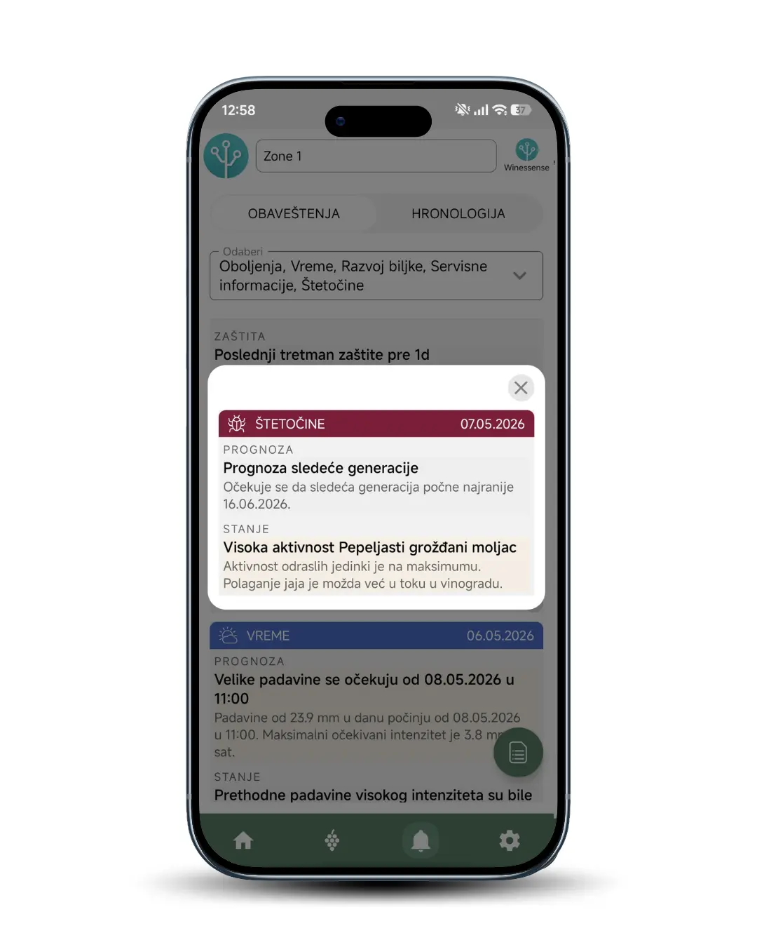 Ekran mobilne aplikacije sa praćenjem grožđanog moljca (Lobesia botrana), kontrolom štetočina i vremenom tretmana.